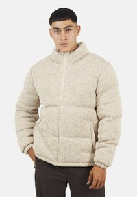 Зимняя куртка Зимняя куртка