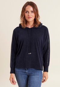 Пуловер с капюшоном Пуловер с капюшоном