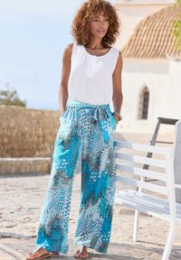 Широкие брюки Широкие брюки