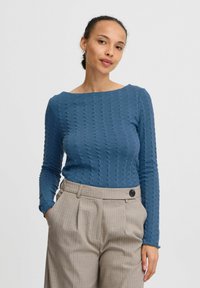 Пуловер Пуловер