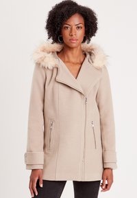 Дафлкот Дафлкот