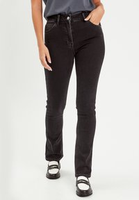 Джинсы Джинсы