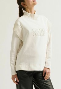 Пуловер Пуловер