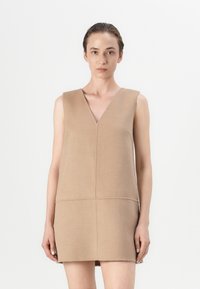 Платье футляр Платье футляр