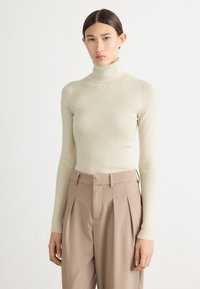 Водолазка Водолазка