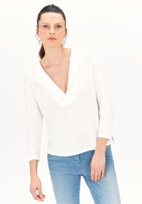 Майка с рукавом три четверти Майка с рукавом три четверти