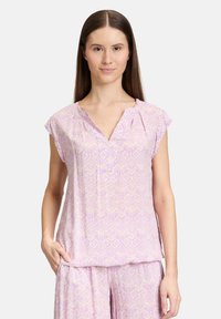 Блузка Блузка