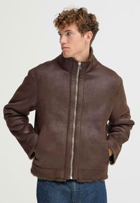 Кожаная куртка Кожаная куртка