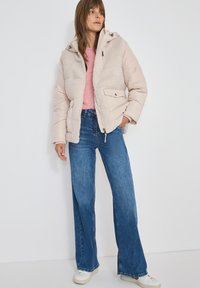 Флисовая куртка Флисовая куртка