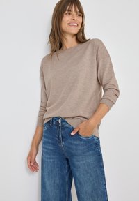 Пуловер Пуловер