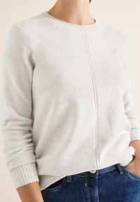 Длинный пуловер Длинный пуловер