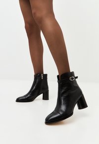 Ковбойские сапожки Ковбойские сапожки