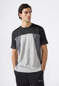 Футболка Футболка