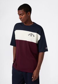 Футболка Футболка