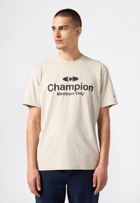 Футболка Футболка