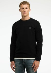 Пуловер Пуловер