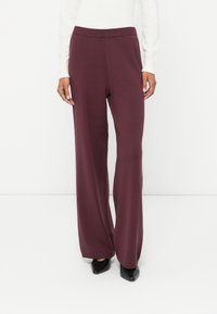 Широкие брюки Широкие брюки