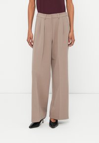 Широкие брюки Широкие брюки