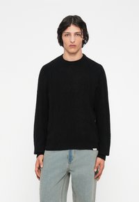 Пуловер Пуловер