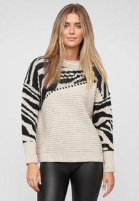 Пуловер Пуловер