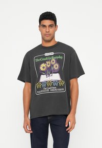 Футболка Футболка