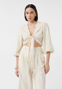 Блузка Блузка