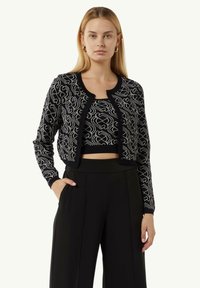 Жилет Жилет