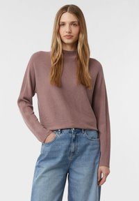 Пуловер Пуловер