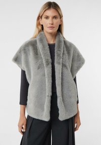 Жилет Жилет