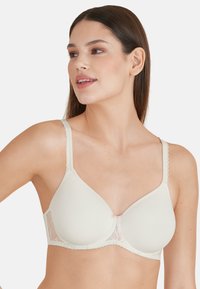 Бюстгальтер Бюстгальтер