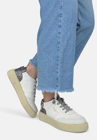 Сникерсы Сникерсы