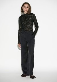 Блузка Блузка