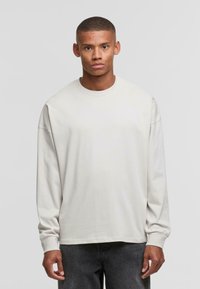 Лонгслив Лонгслив