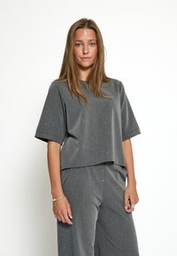 Блузка Блузка