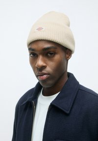 Шапка Шапка